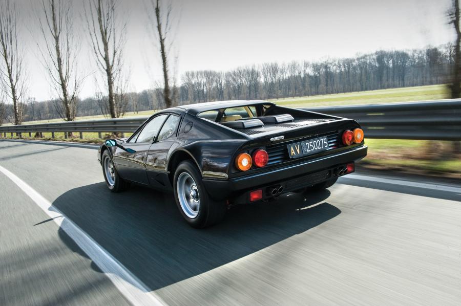  Ferrari 512 BBi 1981 года  (фото 19 из 31)